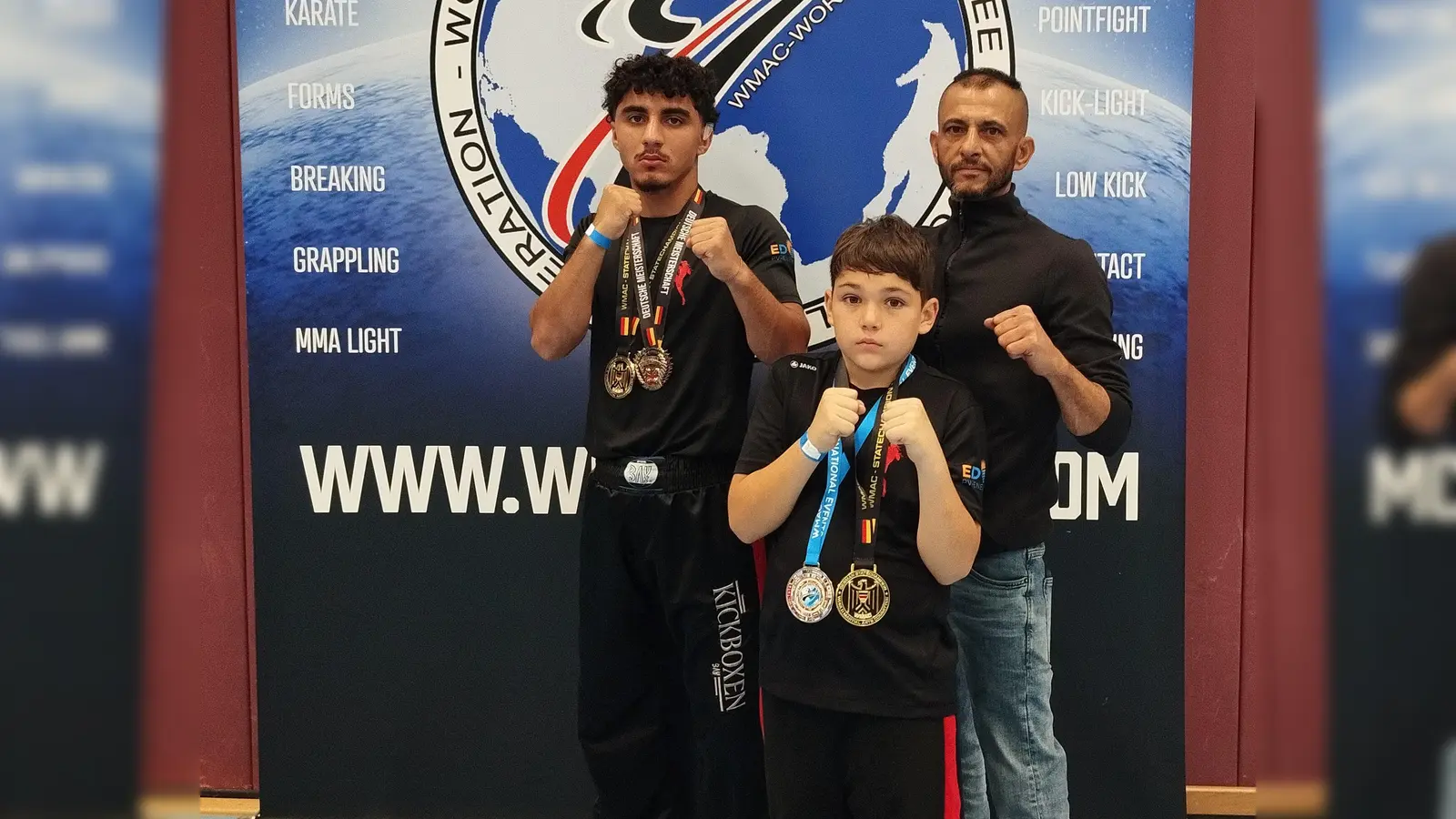 Bild: Bernadette Haller Hinten links: Marsel Darwish und Trainer Ali Dayekh Vorne: Hassan Dayekh (Bild: Dayekh Ali)