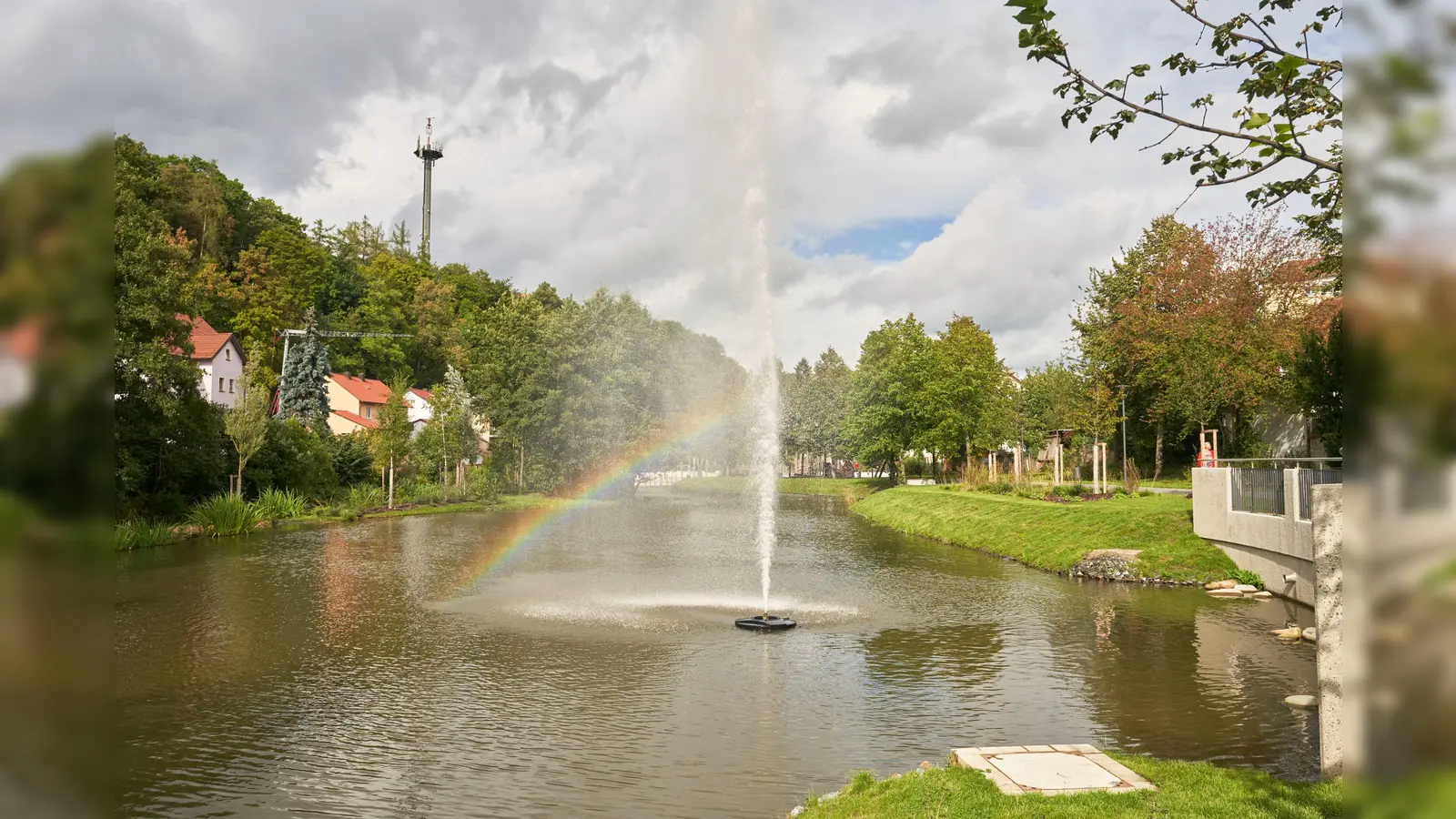 Grüne Oase und sagenhafter Ort: der Mühlbachpark.  (Bild: Hergen Schimpf)