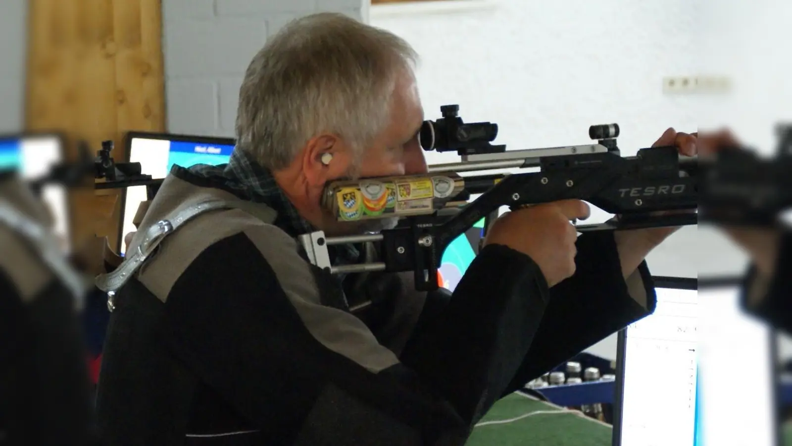 Bild DSC04408b (Archiv):<br>Herbert Peteratzinger (Diana Hirschau) gelang in Forsthof mit einem 0,0-Teiler das beste Blattl von allen. (Bild: Peter Domanits )