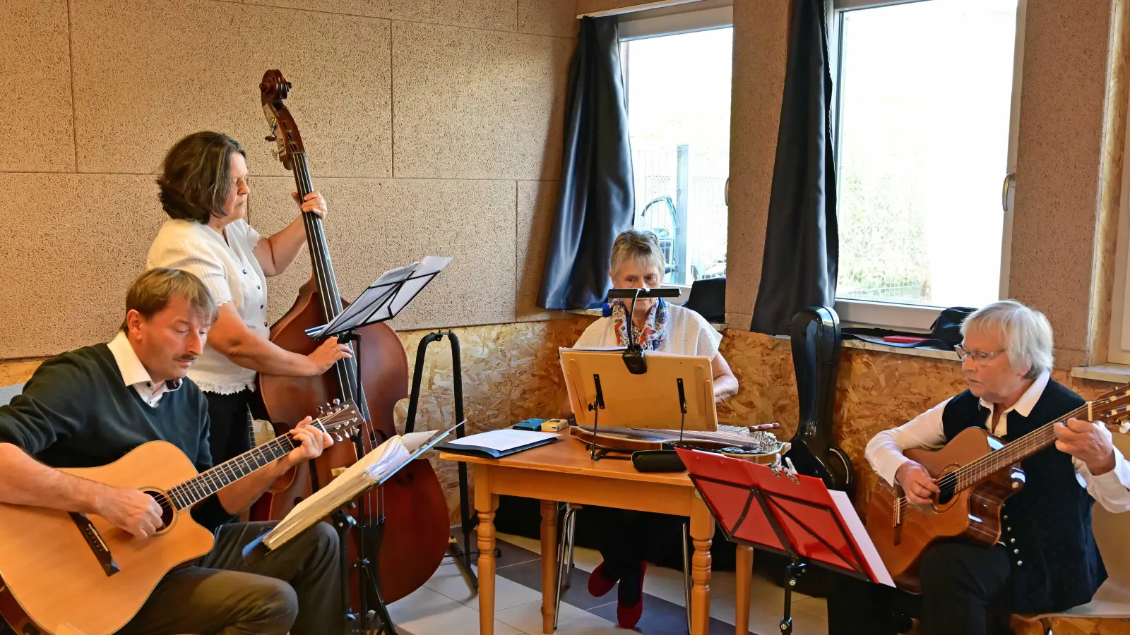 Musikgruppe Allerhand Sait`n (Bild: Michael Welnhofer)