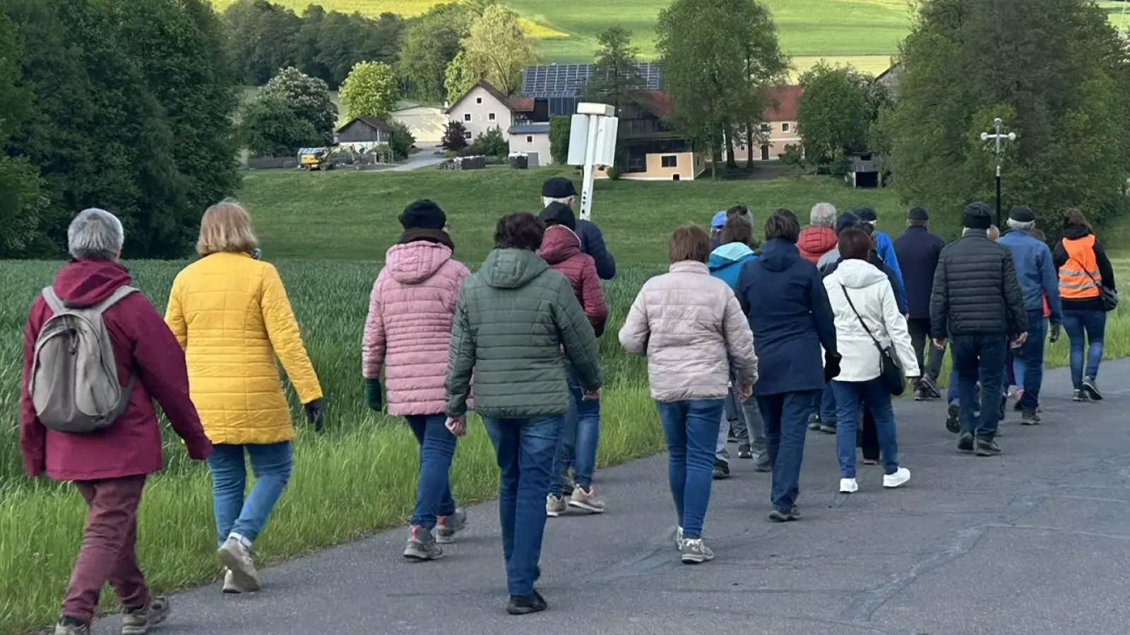 Gemeinsame Bittprozession nach Döberein. (Bild: Roman Melzner)