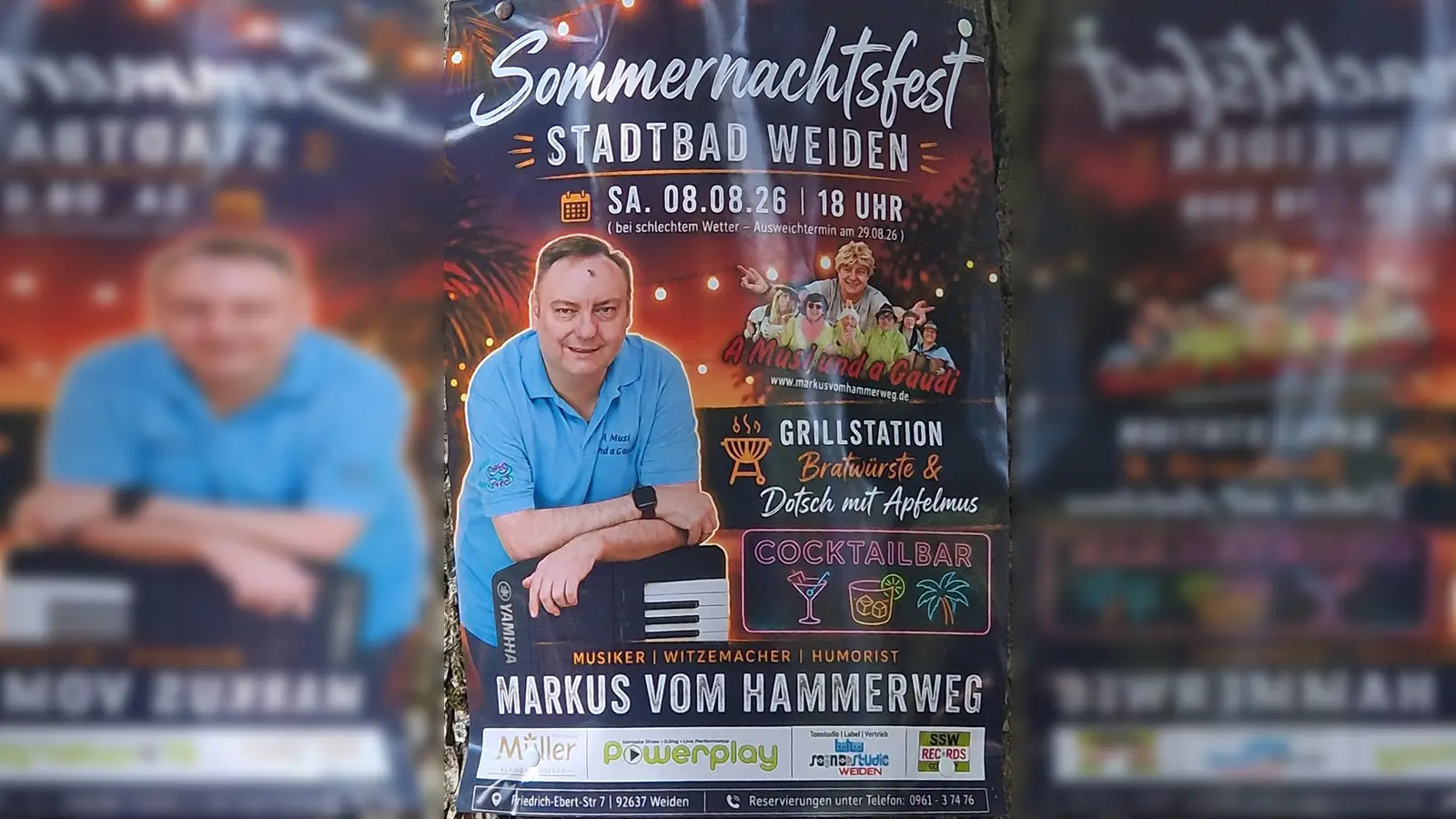 Markus vom Hammerweg bringt beim Sommernachtsfest im Stadtbad Weiden mit Musik, Witz und Gstanzln Stimmung in den Abend. (Bild: Reinhard Kreuzer)