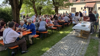 Ökumenischer Frühschoppen. (Bild: Ilse Hauer)