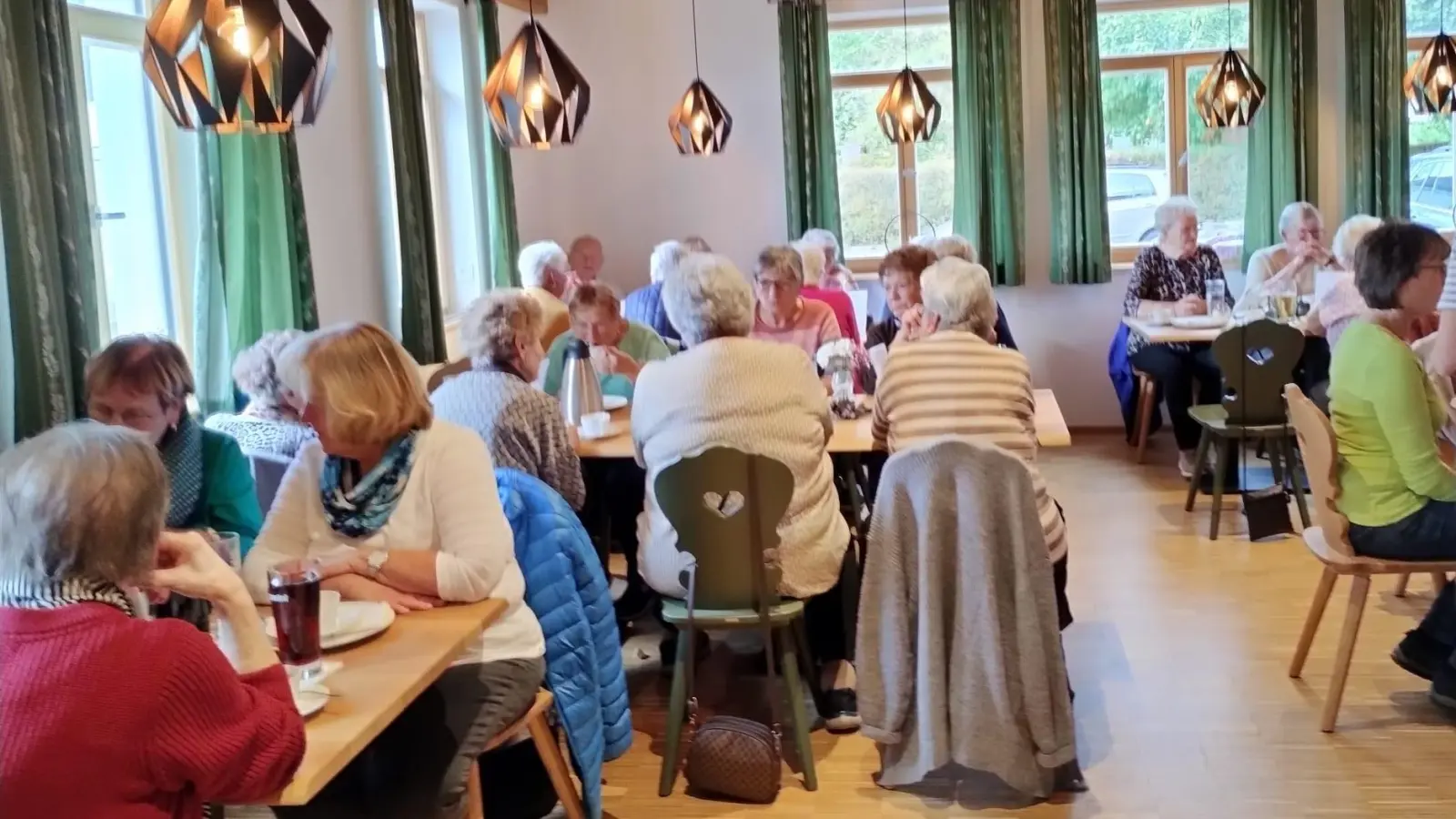 Die Senioren beim Reuther Kirwa-Nachmittag. (Bild: Christa Böhm)