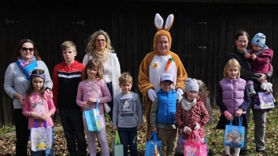 Die erfolgreichen kleinen Osternestsucher. (Bild: Manuel Neidel)