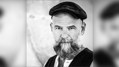 Martin Kälberer gastiert mit seinem Solo-Programm „Into the Light“ in der Historischen Druckerei Seidel. (Bild: c/o Martin Kälberer)