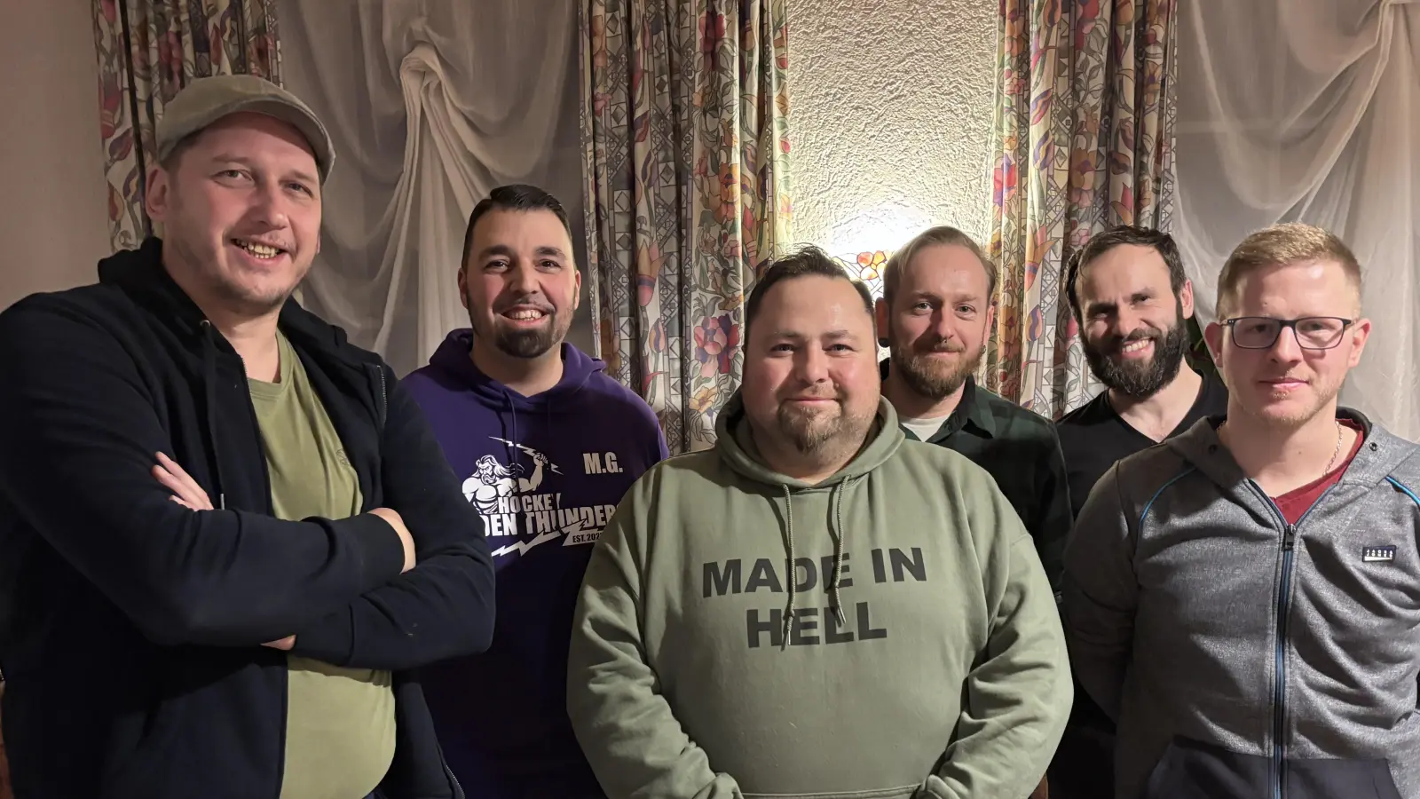 Die neue Vorstandschaft von links nach rechts: <br>Ralf Grimaldi, Manuel Gössl, Marco Preßl, Florian Schnödt, Johannes Burkhard, Marco Gesierich<br> (Bild: Christian Schramek)