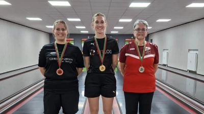 Die drei Erstplatzierten der Damen von Links: Sybille Kraus, Lena Lugert und Andrea Imbs.  (Bild: Manuel Kraus)