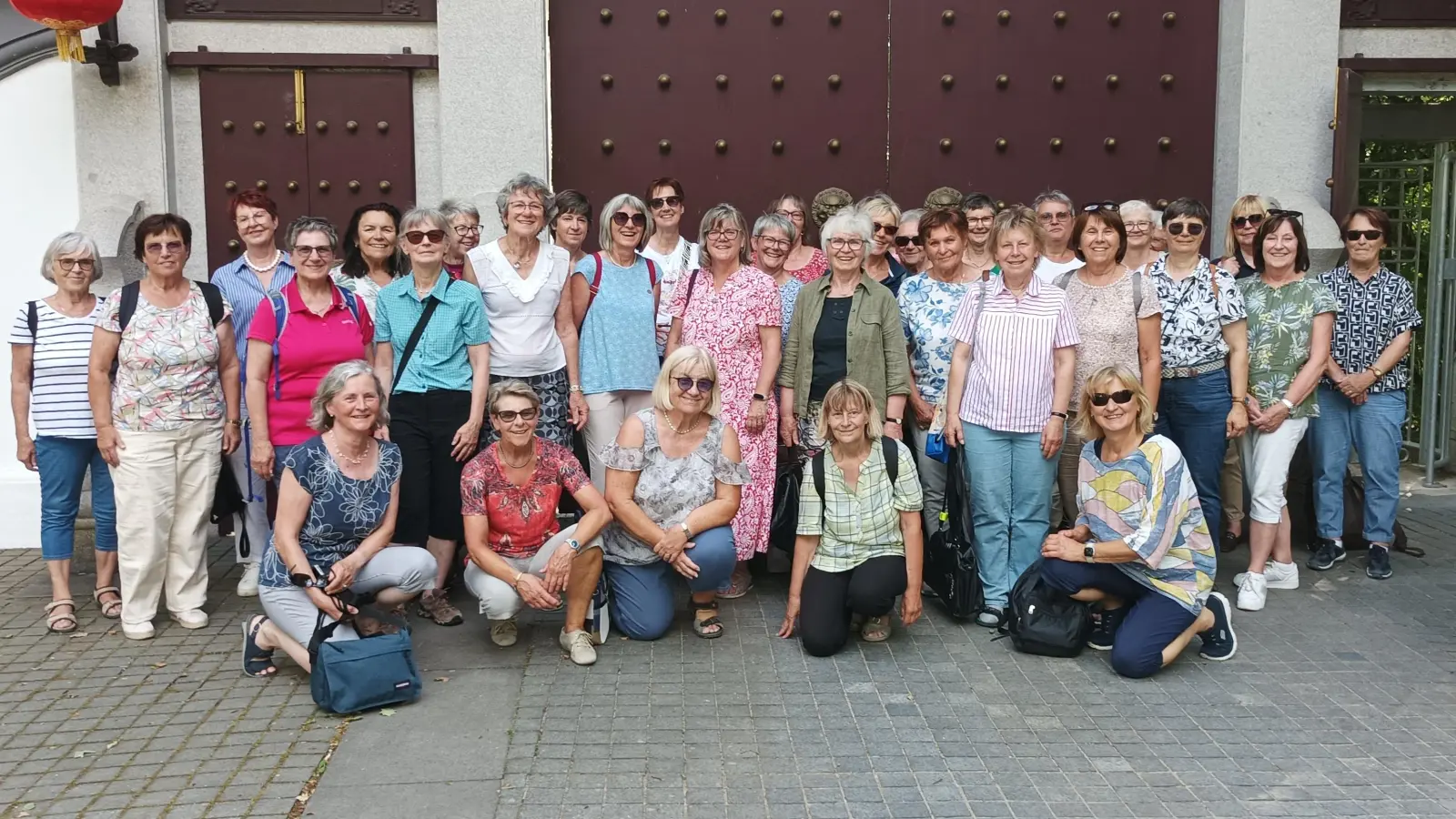 Gruppenfoto im Park. (Bild: Gabriele Mattulla)
