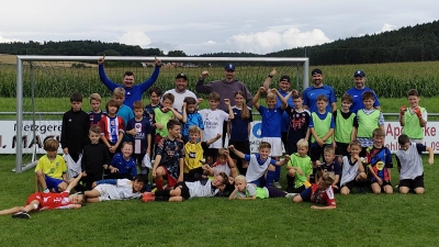 Zeltlager der TSV Pressath: Fußball, Teamgeist und Lagerfeuer (Bild: Katja Spiegel)