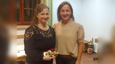 Coach Eva Haupt inspiriert Frauenbund Ammerthal zum Selbstvertrauen. (Bild: Sabine Minder)