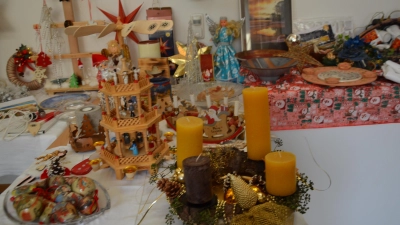 Großzügig hat die Bevölkerung für den Advent- und Weihnachtsflohmarkt gespendet. (Bild: Peter Garreiss)