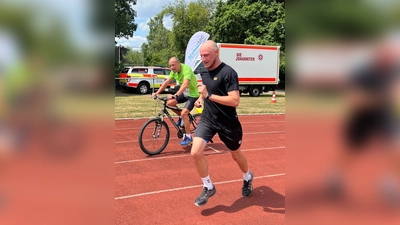 Radeln und Laufen beim 1.FC Rieden für den guten Zweck. (Bild: Matthias Becker)