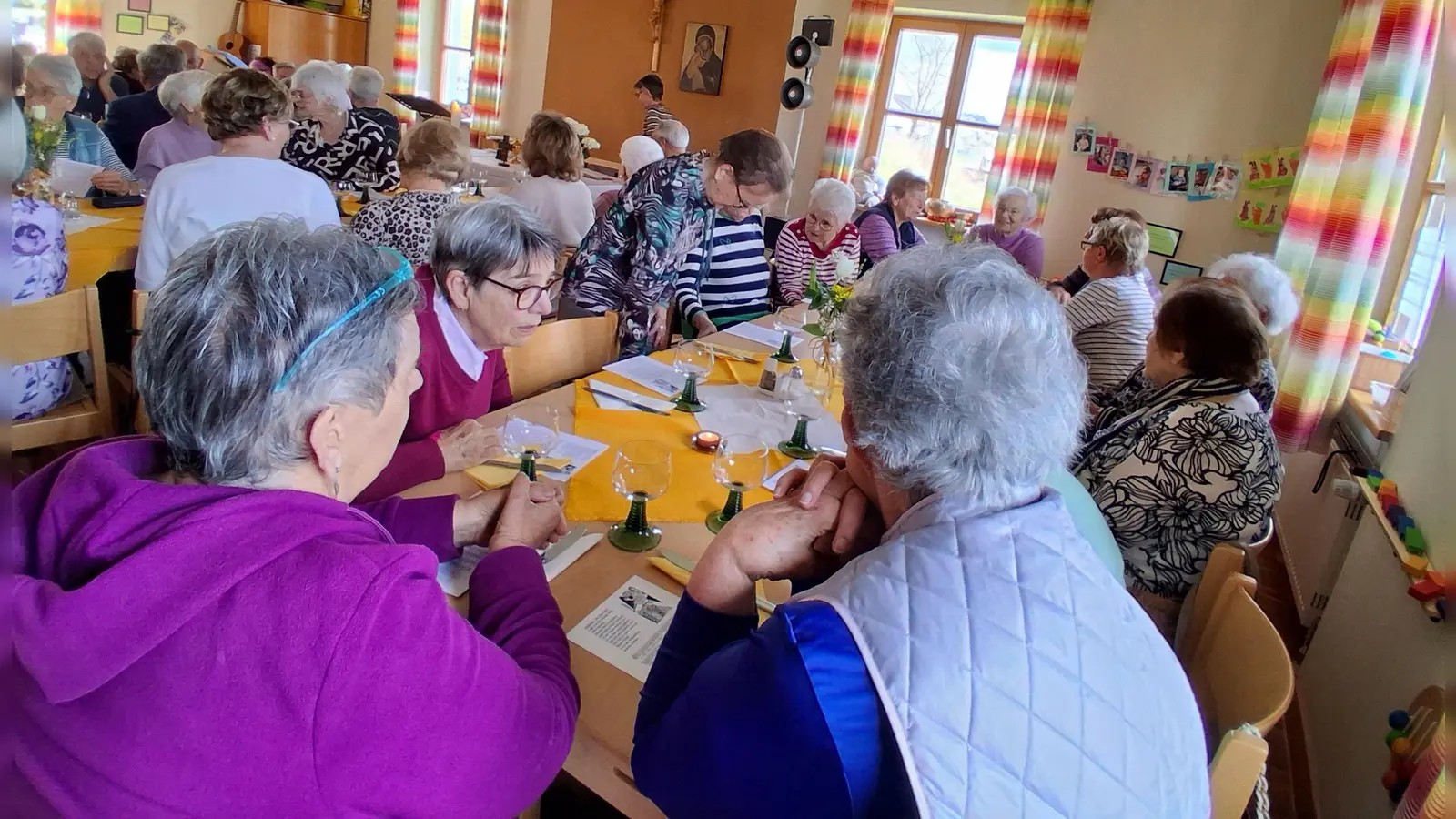 Gut angenommen wurde die liturgisch geprägte Mahlzeit. (Bild: Christa Sternkopf)