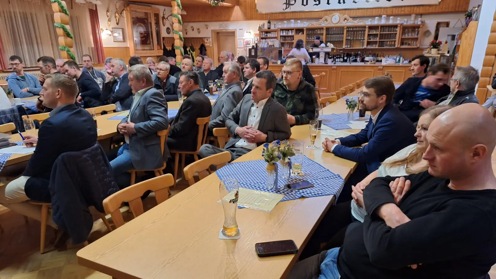 Interessierte Zuhörer beim Fachvortrag. (Bild: Reinhold Witt)