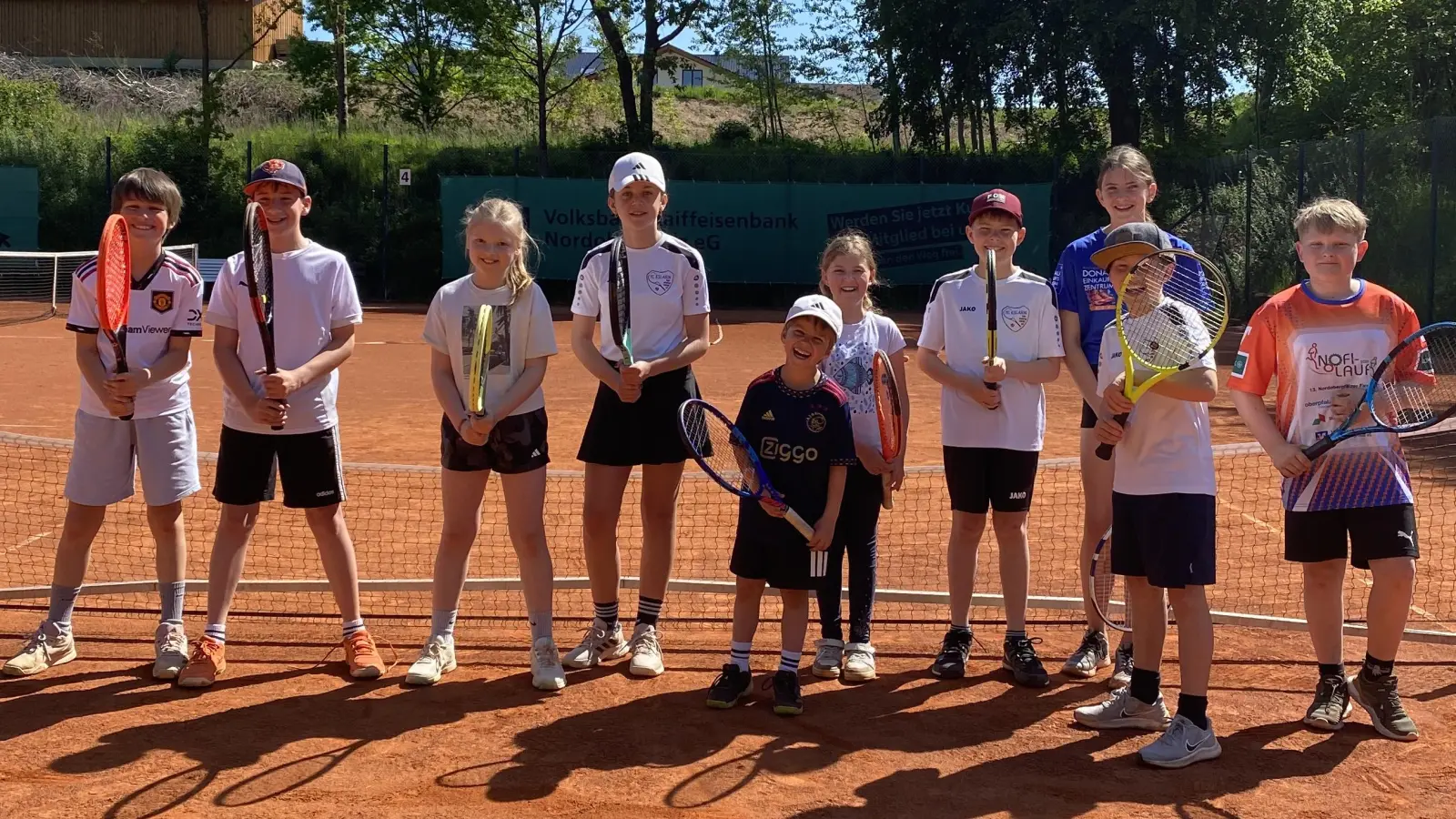 Ein Teil der U12 Gruppe beim Training. (Bild: Monika Meckl)