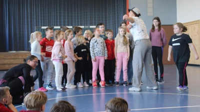 Das Waldthurner Landvolk fördert beim „Stop Mobbing” Teamgeist. (Bild: Franz Völkl)