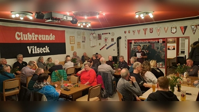 Volles Haus im Vereinsheim der Clubfreunde Vilseck  (Bild: Jürgen Kellner)