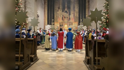 Traditionell sammeln die Nabburger Sternsinger in den nächsten Tagen für einen guten Zweck. (Bild: Raphael Haubelt )