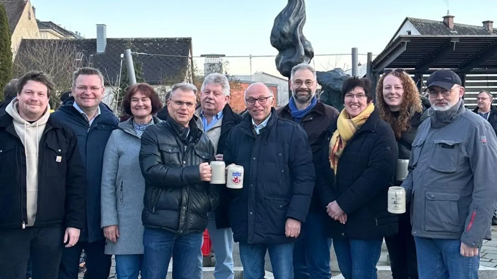 Wahlkampfabschluss der Windischeschenbacher CSU an der Zoiglskulptur  (Bild: Christina Herzner)