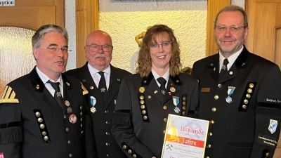 V.l. 2. Vorstand Martin Kernl, Schriftführer H.-J. Reitzenstein, Kassiererin Karin Kraus, 1. Vorstand Armin Kraus. (Bild: Tamara Kraus)