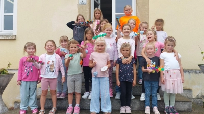 Kinder beim Ferienprogramm (Bild: Irmgard Eckl)
