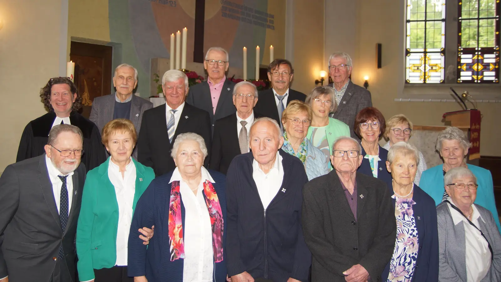 Jubelkonfirmation in Hartmannshof. (Bild: Gabriele Bär)