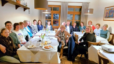 Team mit Bürgermeister Stefan Braun und Büchereileiter Georg Dürr (Bild: Georg Dürr)