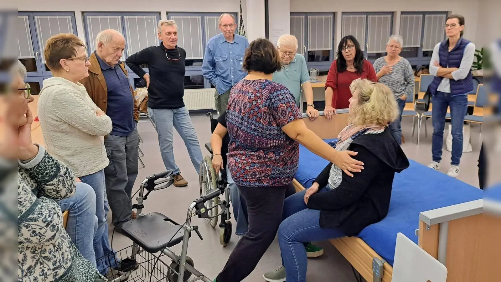 Der Hauskrankenpflegekurs der Ökumenischen Sozialstation Sulzbach-Rosenberg richtet sich an pflegende Angehörige. (Bild: Birgit Singer-Grimm)