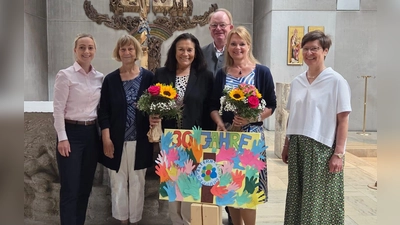 BGM Elisabeth Gruber, Gabi Mattula, Helga Löw, Pfarrer Wolfgang Bauer, Ute Rödel, Gemeindereferentin Elisabeth Harlander (Bild: Irene Bauer)