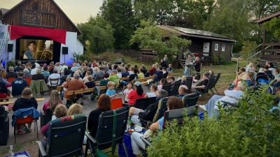 Rundum gelungenes Ambiente am Beutnerhof beim Kinoabend der Upw Etzenricht.  (Bild: Sandro Augustin )
