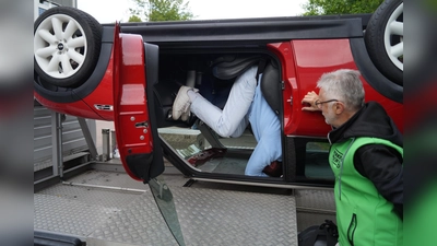 Überschlagsimulator im Einsatz. (Bild: Uli Süßmann)