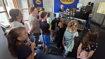 OWV Ferienkinder im Studio (Bild: Roman Bauer)