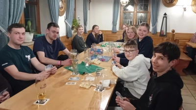 Gemeinsames Spielen im Wirtshaus- das wünschten sich die Jugendlichen.  (Bild: Dominik Eckert)