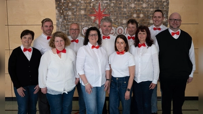 v.l. Sabine Kellner, Stephan Knorr, Bianka Götz, Anton Peter, Doris Weiß, Dietmar Klemenz, Anja Kunz, Josef Stöcklmeier, Irene Pemp, Tobias Schmidt, Jörg Fehlner (Bild: Michael Haller)