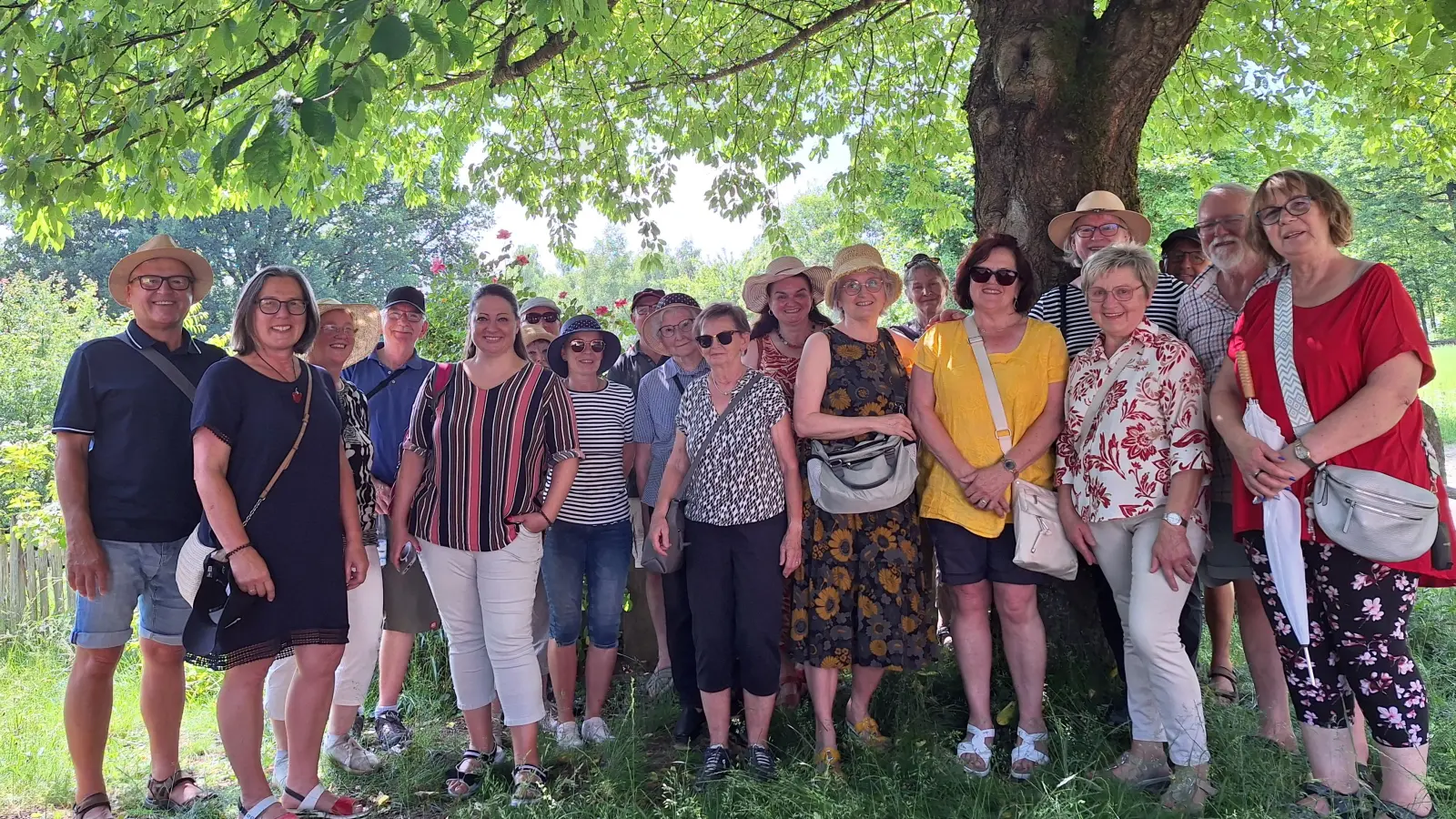 Die Teilnehmer des Ausflugs ins Freilandmuseum. (Bild: Gerda Eiber)