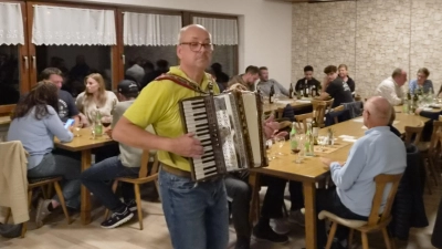 Weinfest im ASV-Sportheim. (Bild: Peter Meier)