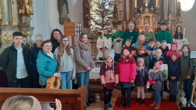 „Die Hochzeit zu Kana” beim Familiengottesdienst. (Bild: Barbara Götz)