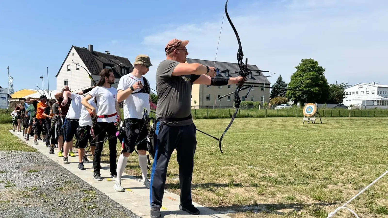 Die Bogenschützen während des Wettkampfes  (Bild: Philipp Roscher)
