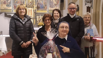Ein Abend mit Schwester Teresa Zukic in der Stadtpfarrkirche Skt. Sigismund in Pleystein. (Bild: Regina Pschirrer)