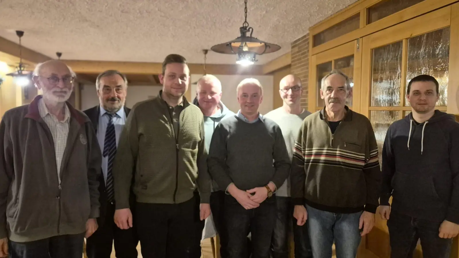 Die Vorstandschaft der Jagdgenossenschaft Waldthurn mit den neuen Jagdvorsteher Christian Müller (Dritter von links). (Bild: Petra Reil)