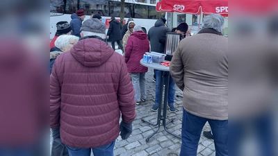 Station auf dem Marktplatz in Vohenstrauß.  (Bild: Gregor Forster)