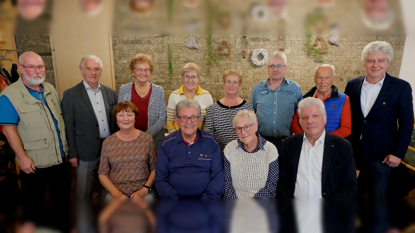 Mit dieser Mannschaft geht der AWO-Ortsverein in die nächste Wahlperiode von vier Jahren. (Bild: Fred Lehner)
