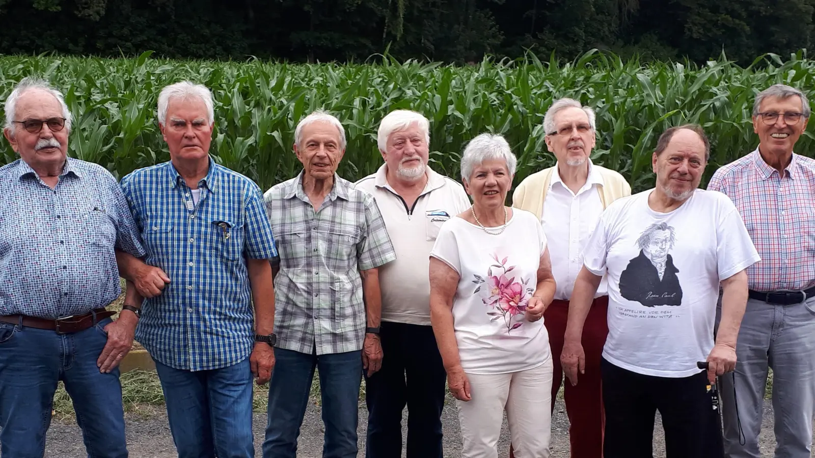Treffen von ehemaligen Schülern und Schülerinnen des Gymnasiums Marktredwitz. Angereist waren sie aus Sprockhövel in Nordrhein-Westfalen, aus dem Raum Nürnberg und aus der Gegend rund um Marktredwitz. (Bild: Christine Etzold/exb)