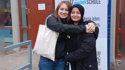 Lina und Amneh wollen Werte im Alltag vorleben (Bild: Johanna Seifert)