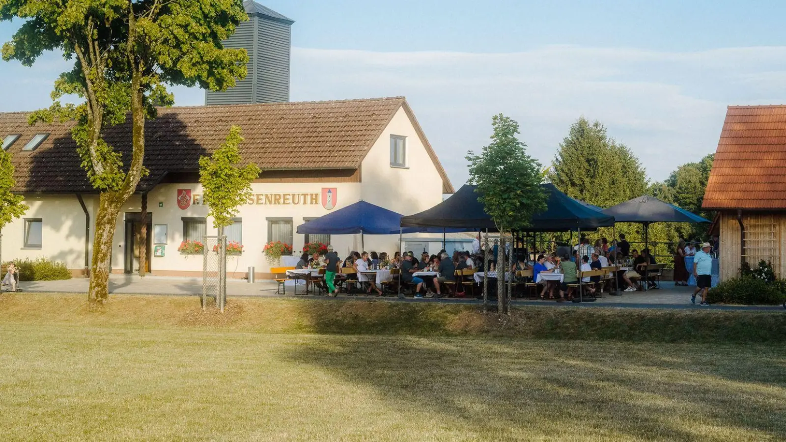 Dorfplatz-Einweihungsfeier (Bild: Adrian Hoffmann)