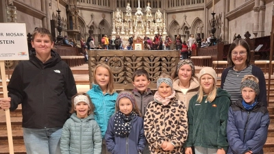 Der Kinderchor Thanstein „Mosaik” beim Auftritt im Regensburger Dom im Rahmen des Kinderchortags. (Bild: Magdalena Niebauer)
