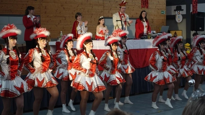 Start in den Gardetanz der FG Knappnesia Sulzbach-Rosenberg (Bild: Norbert Nagelschmidt)