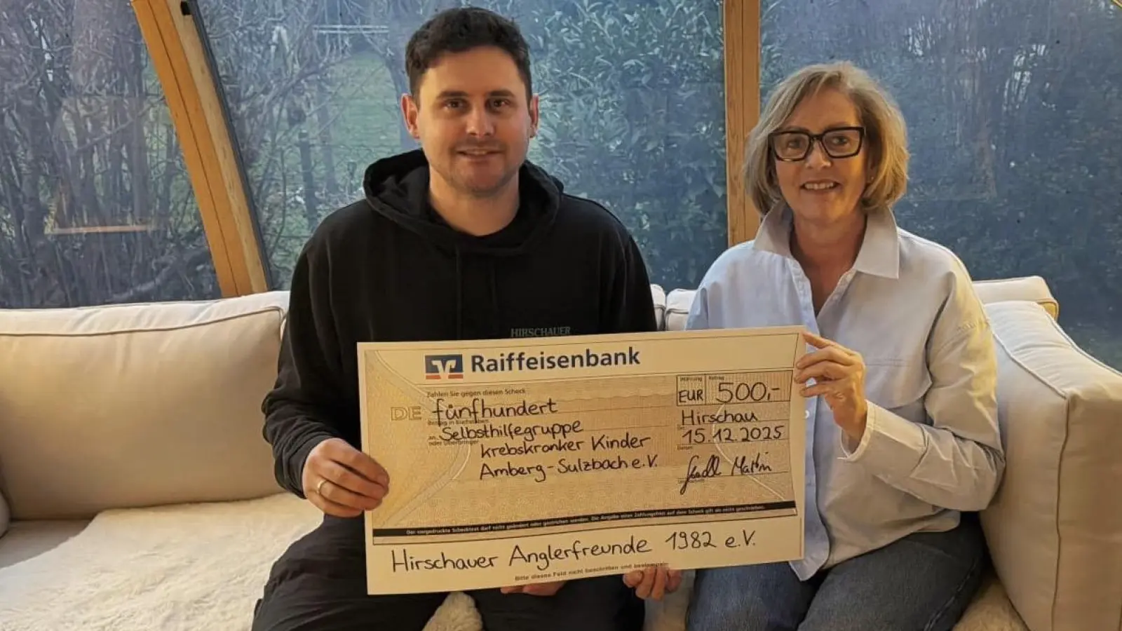 Spendenübergabe der Hirschauer Anglerfreunde 1982 e.V. (Bild: Martin Stadler)