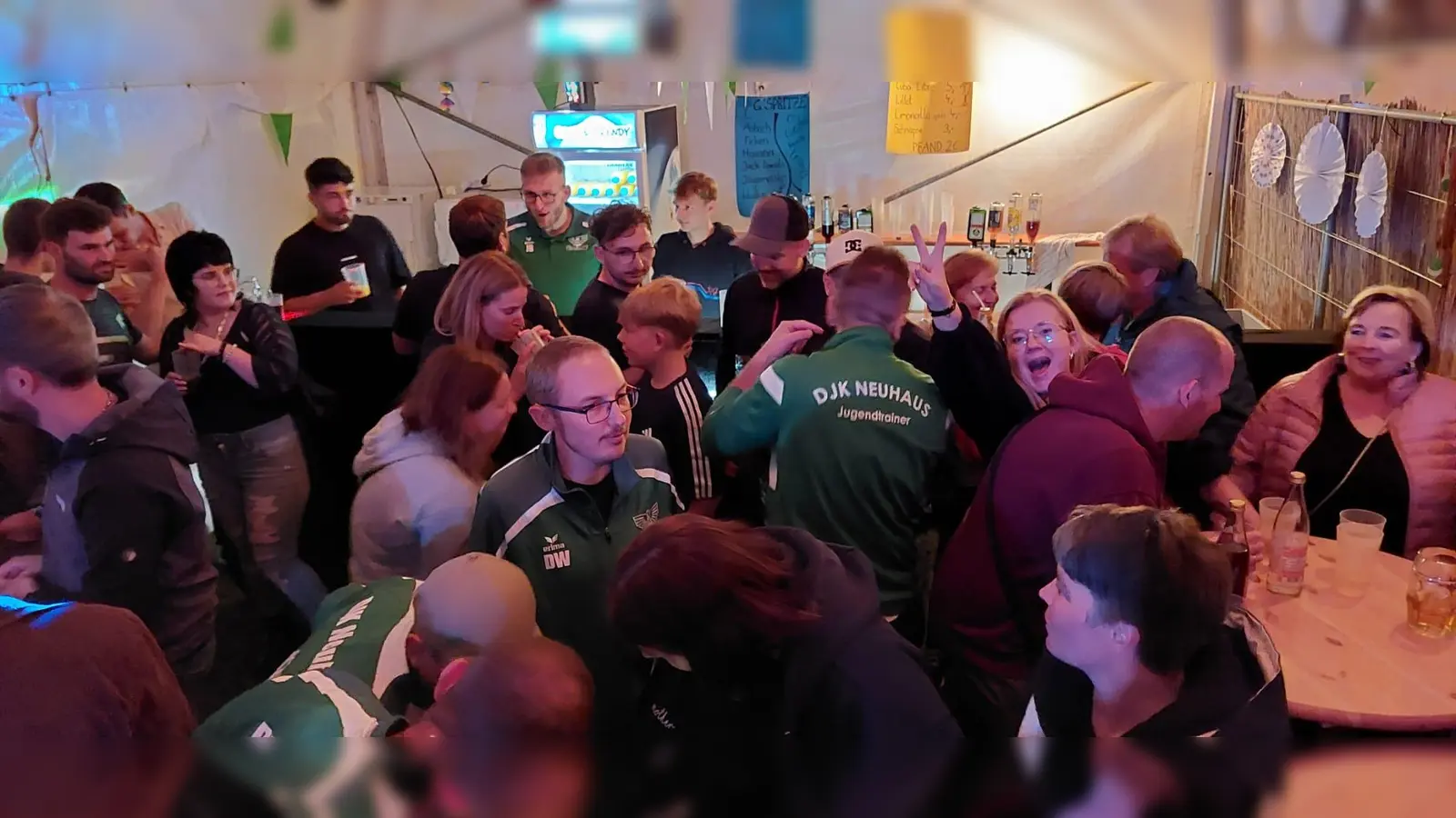 Partyabend  (Bild: Martin Heimerl)